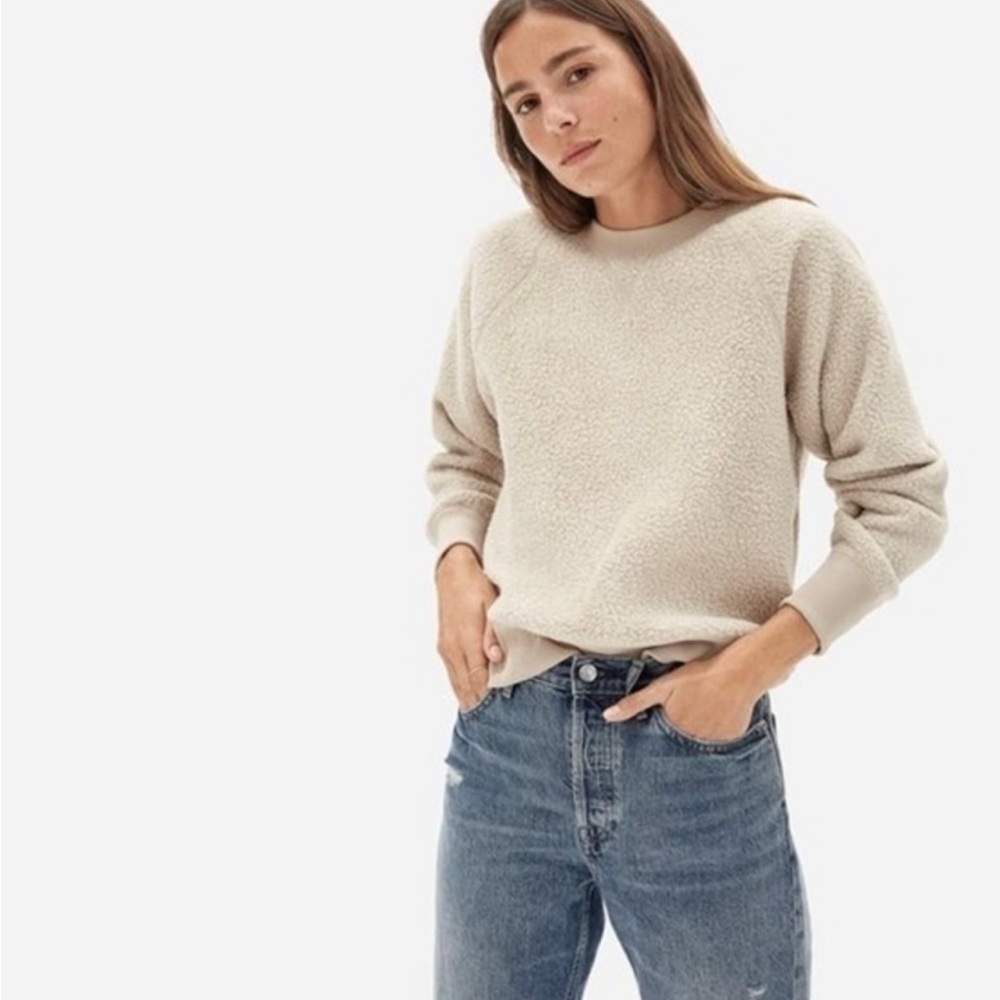 Everlane ReNew fleece raglan sweatshirt, sandstone or ivory color, medium